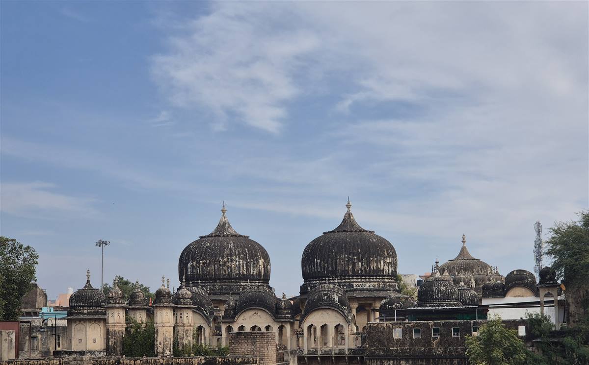 Fresco paintings on a haveli wall in Shekhawati